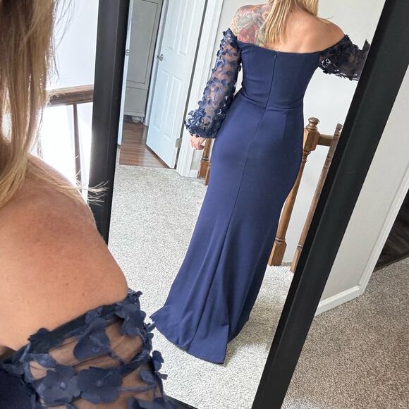 Eliza J Navy 3D floral sleeve long gown - mother of bride groom NWT - Picture 6 of 9